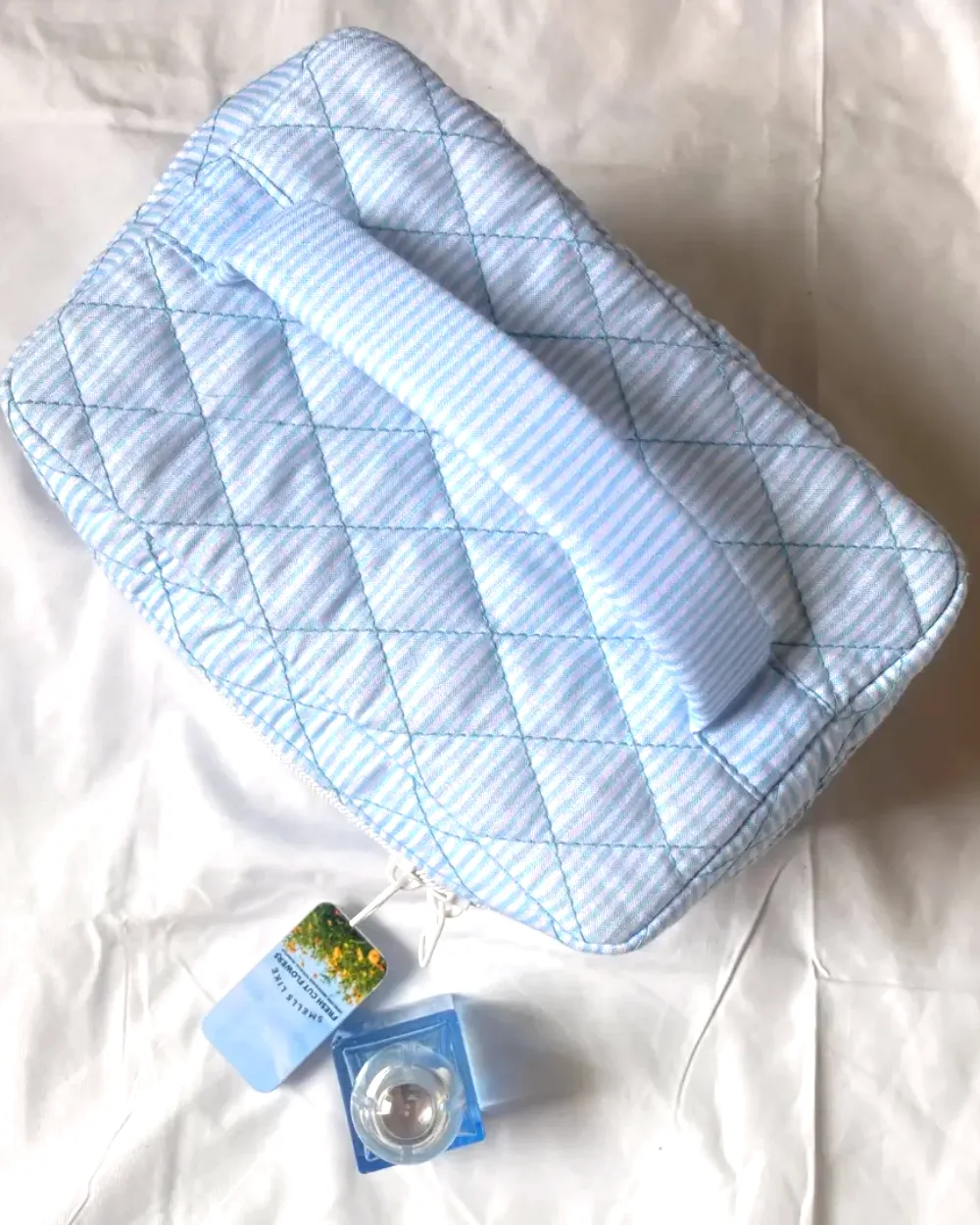 Calm strips vanity bag